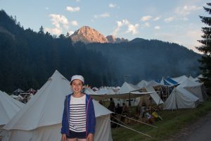 Alpenglühen vor mittelalterlichem Zeltlager 